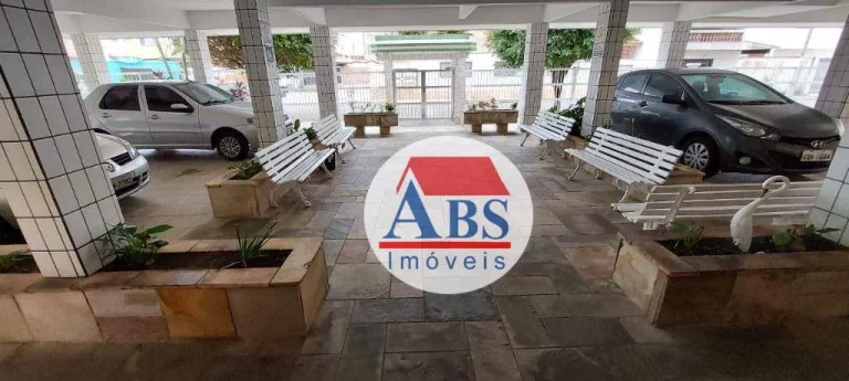 Imagem Apartamento com 2 dormitórios à venda 100 metros da praia por R$ 190.000