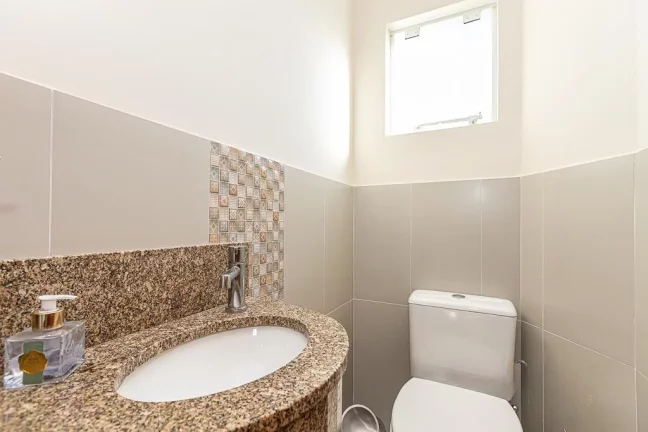 Imagem Sobrado com 3 suítes em condomínio no São Braz Curitiba