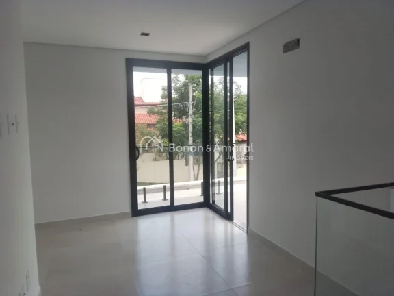 Imagem Esta espetacular casa oferece 263 m² de área construída e um amplo terreno de 353,80 m², proporc...
