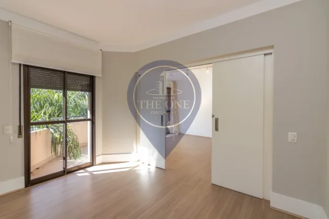 Imagem Imóvel de Alto Padrão na Vila Nova Conceição - 2 quartos, 2 suítes, 2 salas, 4 banheiros, 2 vagas, 127m² - São Paulo-SP