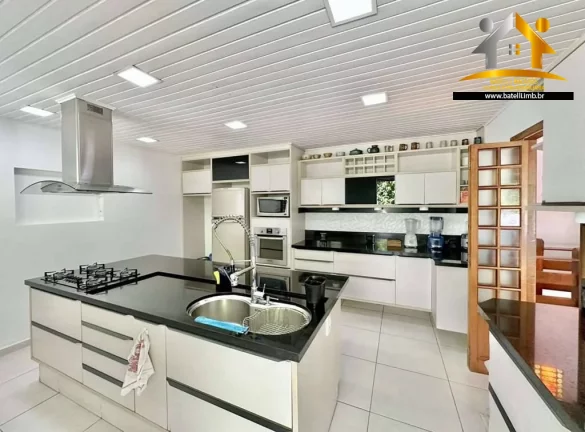Imagem Casa à venda no condomínio Jardim Algarve em Cotia, SP | Batelli Imóveis