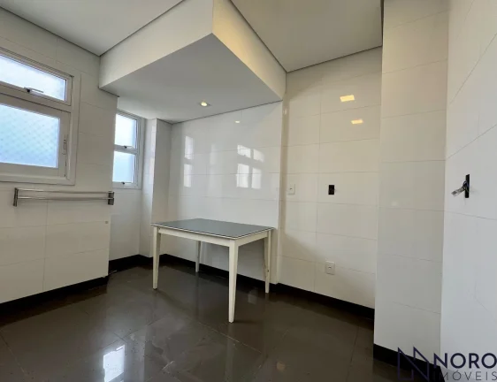 Imagem Apartamento andar inteiro, 200,24m² privativo, 3 suítes, 360º de vista panorâmic