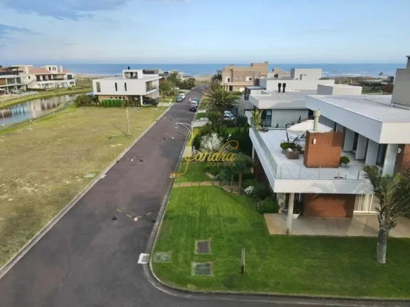 Imagem Casa condomínio Beira mar de alto padrão 04 suites