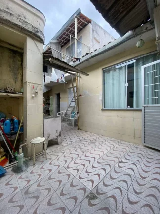 Imagem Casa à Venda no Siqueira Campos - 4 Quartos, 2 Suítes, 170m² - Oeste