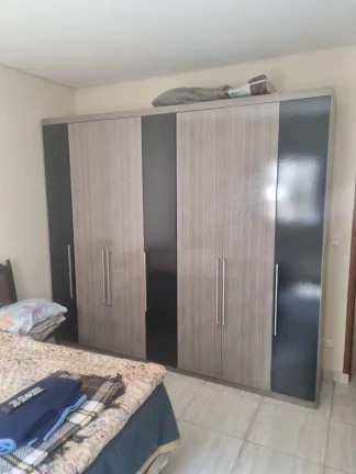 Imagem VENDO LINDA CASA TÉRREA NO BAIRRO CAMPO GRANDE!