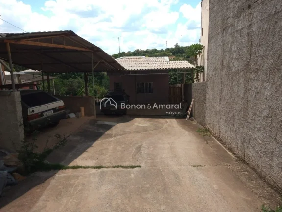 Imagem Características do Imóvel:

Área Total: 1.150 m²
Frente: 22 m
Área Construída: Aproximadamente...