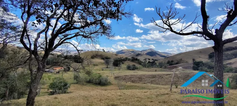 Imagem Oportunida Única! terreno Rural com nascentes no Caminho da Fé!