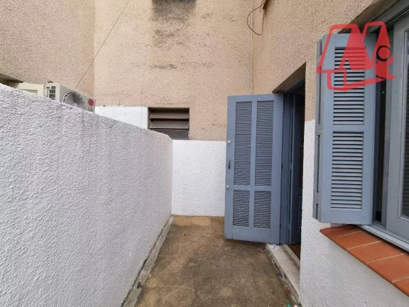 Imagem Kitnet com 1 dormitório para alugar, 29 m² por R$ 1.048,00/mês - Floresta - Porto Alegre/RS