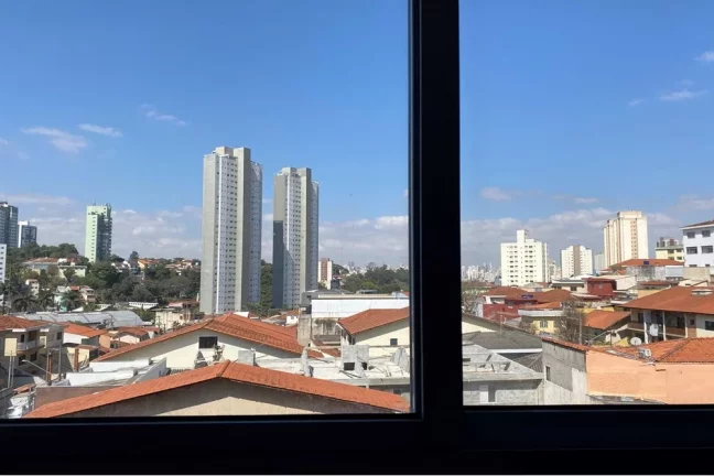 Imagem Apartamento moderno com cozinha integrada à sala, 2 quartos e 1 vaga para locação na Freguesia do Ó
