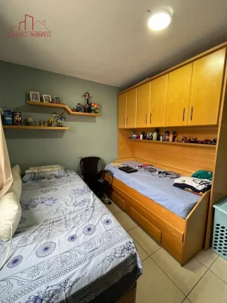 Imagem Casa reformada - 2 Dorms - Vaga coberta - Jd. dom José.