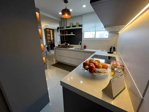 Imagem Apartamento alto padrão com 3 suítes e 3 vagas de garagem em Balneário Camboriú/SC