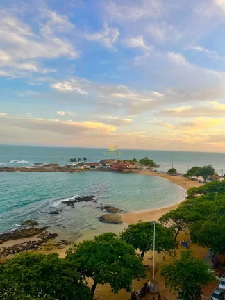 Imagem Investimento de Luxo no Melhor Ponto do Centro de Guarapari!
Lindo apartamento de 3 quartos (1 suít...