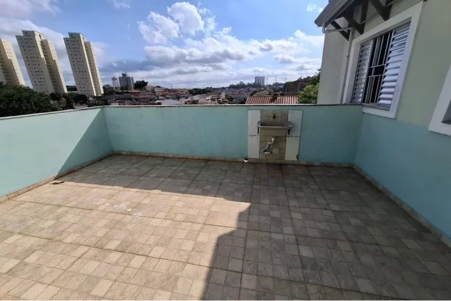 Imagem Casa para locação com 2 dormitórios, 2 banheiros e quintal por R$1.300,00 - Vila Guedes - SP