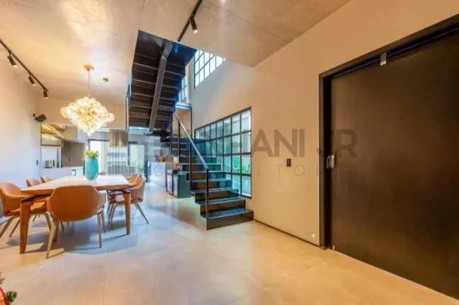 Imagem Imperdível oportunidade: Casa à venda em São Paulo-SP, Vila Nova Conceição, 4 quartos, 3 suítes, 3 salas, 5 banheiros, 2 vagas, 290m².