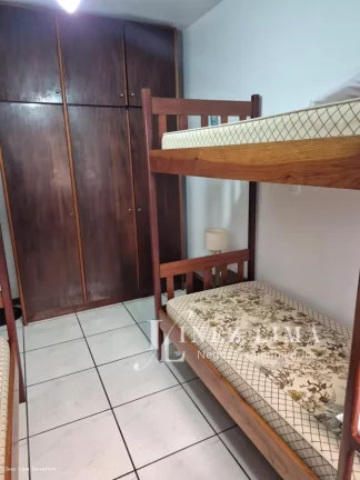Imagem Apartamento 3 Quartos para Temporada em Itapema, Meia Praia, 3 dormitórios, 1 suíte, 2 banheiros, 2 vagas
