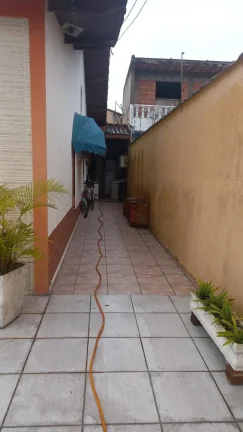 Imagem Casa para Venda em Itanhaém, Balneário Gaivota, 3 dormitórios, 1 suíte, 1 banheiro, 4 vagas