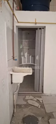 Imagem Vende Galpão 377m² Construído e 313m² terreno, Escritura, Habite-se, Trifásico, 3 Banheiros, 1 Sala, na Vila Independência, Mauá-SP