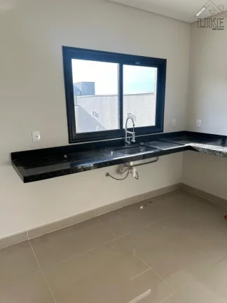 Imagem Sobrado no Condomínio Malibu em Caçapava.