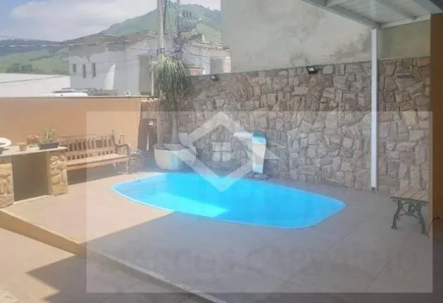 Imagem Casa 3 Quartos (3 suítes) com área gourmet e piscina - Golden Village