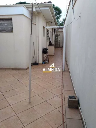 Imagem Casa com 3 dormitórios à venda, 198 m² por R$ 550.000,00 - Vila Aparecida - Rio Claro/SP