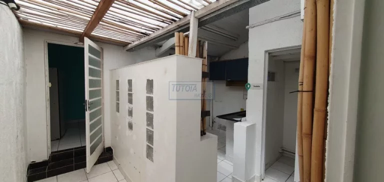Imagem CASA COMERCIAL PARA LOCAÇÃO NA RUA TUTOIA