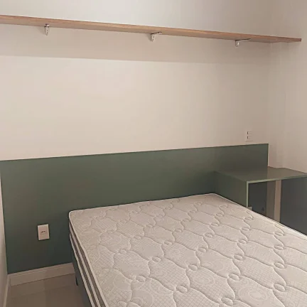 Imagem Apartamento Mobiliado Paraíso - 25M², 1 Dorm, Varanda Envidraçada.