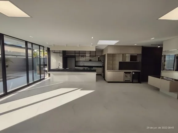 Imagem Casa Nova e Térrea no BURLE MARX - 250m²