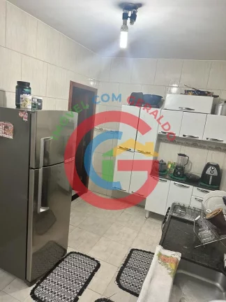 Imagem Casa com 2Q + Casa com 3Q - Excelente imóvel com 2 casas Jardim Califórnia