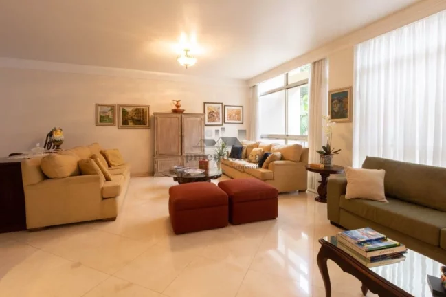 Imagem Apartamento à venda na Av Higienópolis com 04 quartos( 02 suites )e 03 vagas, 302m2