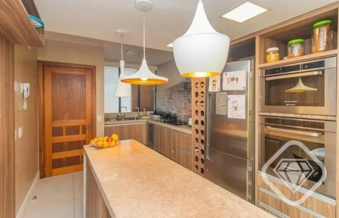 Imagem Apartamento Exclusivo com Terraço e Vista para o Pôr do Sol

Brilhante Imóveis apresenta um apart...
