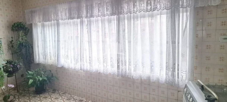 Imagem Casa de Esquina com Salão Comercial de 168m², 3 Dormitórios, 1 Suíte, podendo ser 2, 1 Vaga, Cômodos Grandes, Habite-se no Jardim Zaíra 2, Mauá