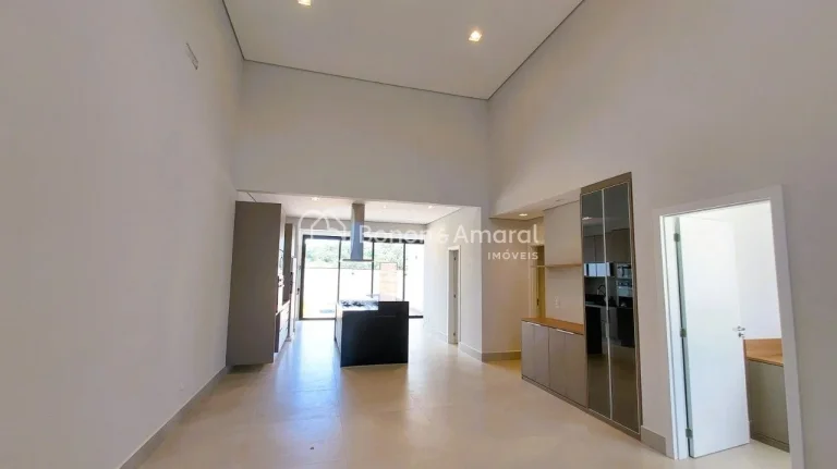 Imagem Descubra o equilíbrio perfeito entre conforto, sofisticação e praticidade nesta charmosa casa té...
