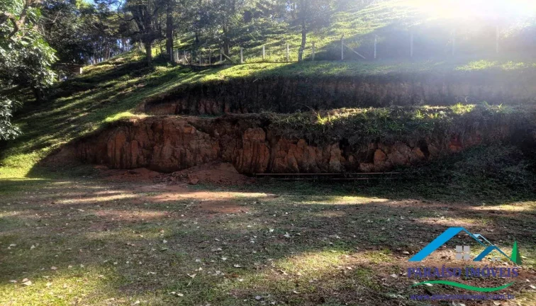 Imagem Terreno à Venda no Condomínio Quinta das Araucárias.