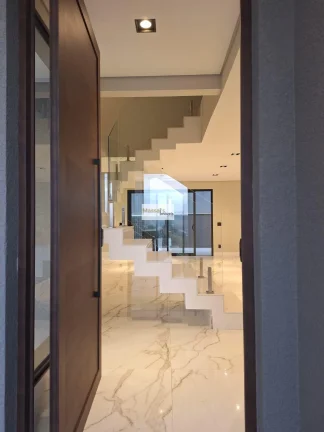 Imagem Casa de condomínio à venda, no Parque dos Alecrins, , com 4 quartos, 302m2