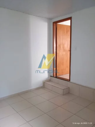 Imagem Cansado de pagar caro por um lugar pequeno? Olha essa casa com quintal.