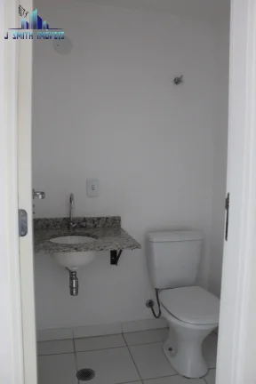 Imagem SALA 41m² EM PRÉDIO EMPRESARIAL NA GRANJA VIANA. 2 VAGAS.