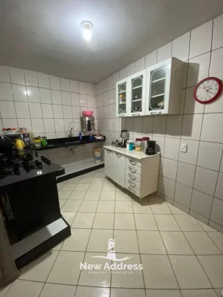Imagem Prédio com 2 casas, 5 quartos, 2 vagas de garagem, em Ataíde - Vila Velha