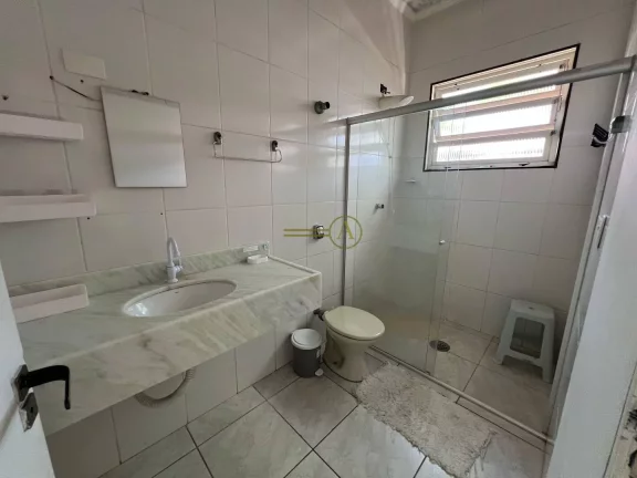 Imagem Casa térrea à venda apenas 200 metros da praia no coração da cidade piscina