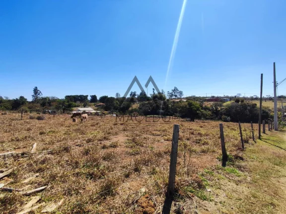 Imagem Terrenos à Venda – 1.000 m² – Quadra/SP – Pertinho Castelinho da Pamonha