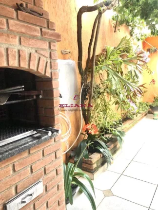 Imagem Sobrado à venda em São Paulo, Vila Guedes, com 3 quartos, 119m²