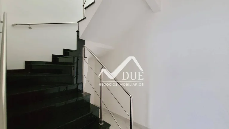 Imagem Casa Sobreposta com 3 dormitórios à venda, 115 m² por R$ 850.000 - Embaré - Santos/SP