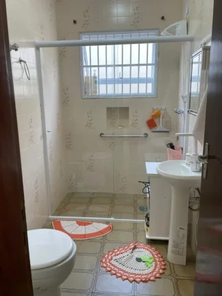 Imagem Casa para Venda em Peruíbe, Balneario Stella Maris, 4 dormitórios, 2 suítes, 3 banheiros, 4 vagas