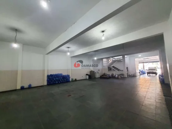 Imagem Casa à venda com 3 Quartos, 3 Suites, 3 Vagas, 751M², Utinga, Santo André - SP