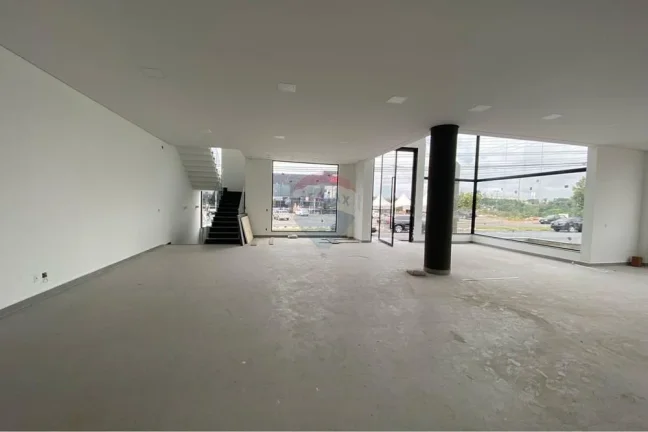 Imagem Prédio Comercial de Alto Padrão em Localização Estratégica