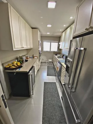 Imagem Apartamento a venda 4 dormitórios mobiliado, 261 m², Alphaville R$3.300.000 - Green Valley, Barueri/SP