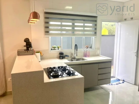 Imagem Imperdível oportunidade: Casa à venda em Jundiaí-SP, Mirante da Colonia, 2 quartos, 1 suíte, 2 salas, 1 banheiro, 1 vaga, 140m².