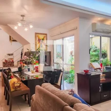 Imagem Imperdível: Casa à venda no Centro de São Bernardo do Campo-SP, com 3 quartos, 3 suítes e 4 vagas de garagem!
