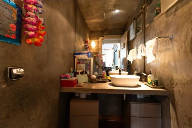 Imagem Casa à venda ou para alugar com 3 quartos, sendo 1 suíte, em Jardim Guedala, São Paulo - SP