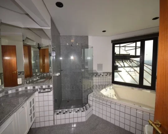 Imagem Cobertura Duplex 4 quartos, 4 suites, 5 vagas 500 m²