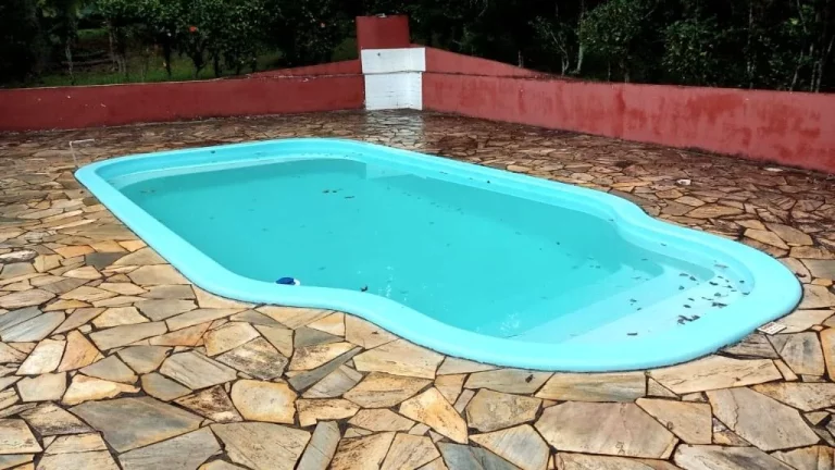 Imagem Chácara com 3 dormitórios à venda, 2380 m² por R$ 1.250.000,00 - Chácaras Ceres - Suzano/SP